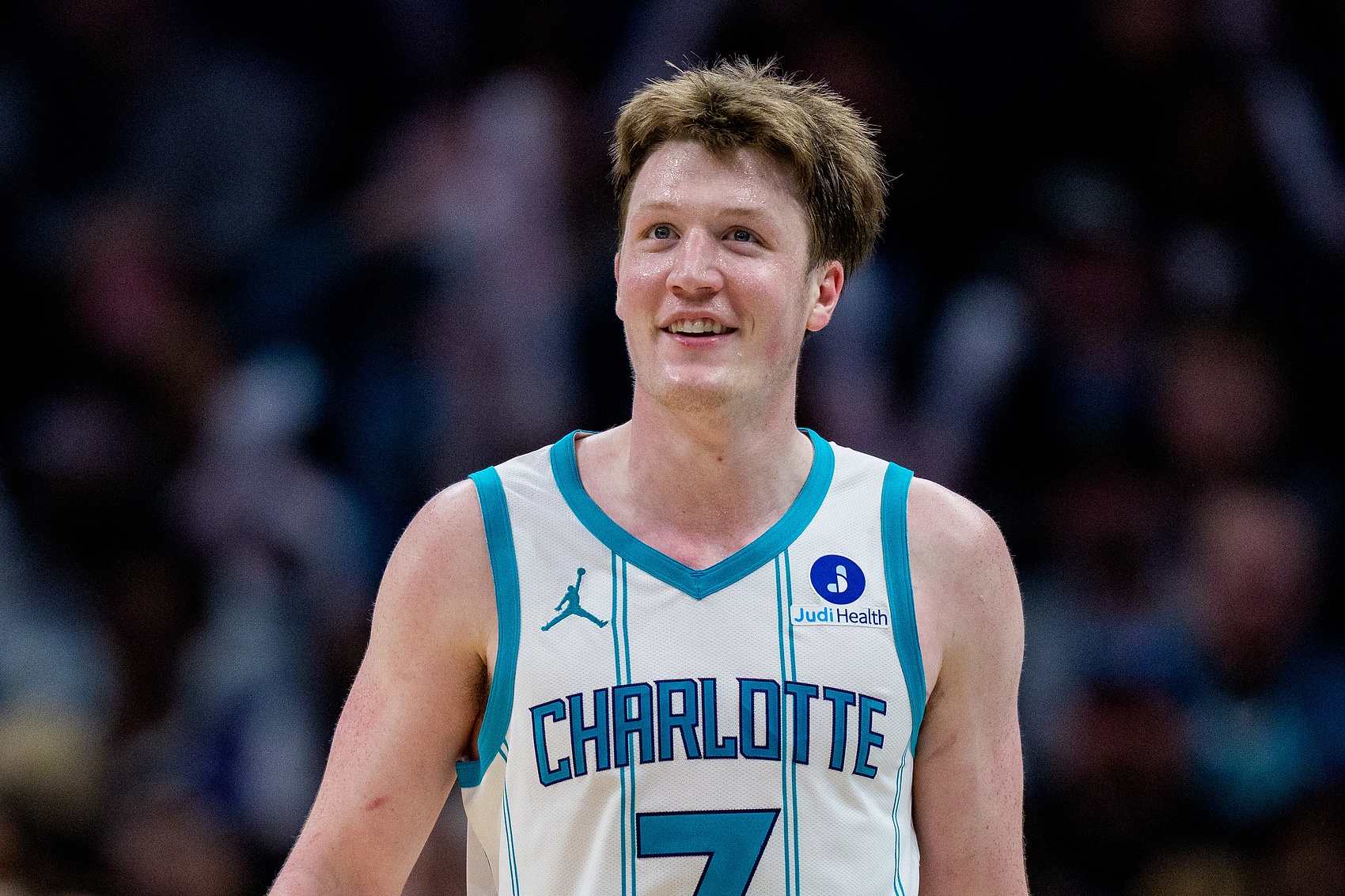 开云体育下载-【菜鸟】克尼佩尔24分7板5三分 贝利21分5三分 克利福德18分8助